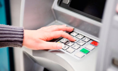 ¿Cómo depositar dinero en un cajero automático?