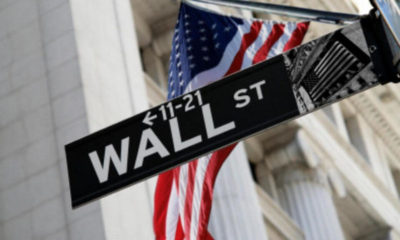 ¿Cómo comprar acciones en Wall Street?